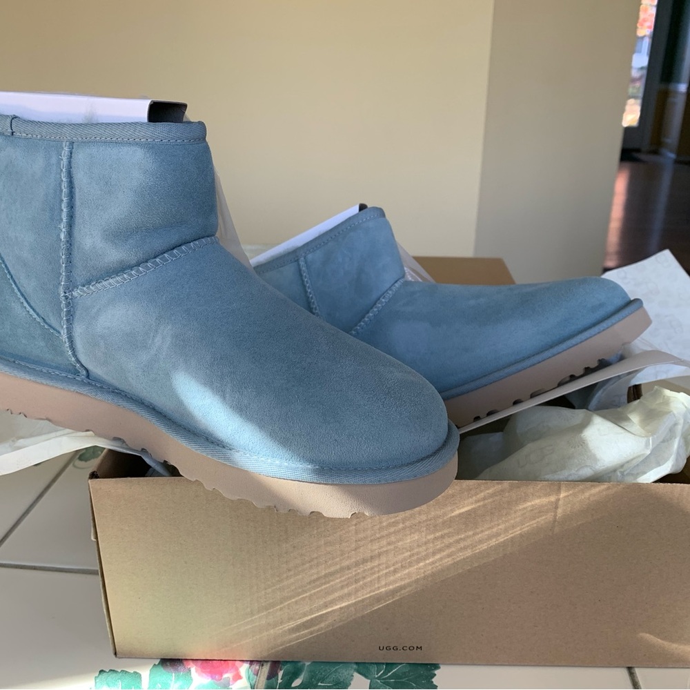 Brand New In Box Size 9 Women's UGG Classic Mini II Boot 1016222 WSCC BLUE/GREY!